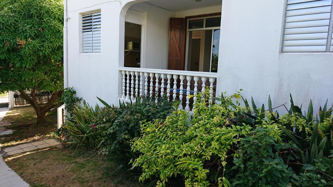 Bas De Villa 80M2 Entree Et Jardin Prives A 500 Metres De La Plage Sainte-Anne  Exterior photo